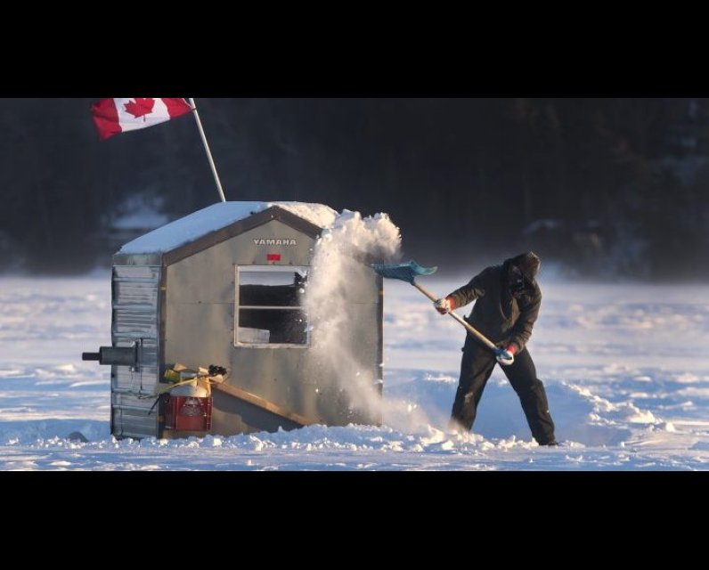 Ontario anglers encouraged to remove ice fishing huts earlier as conditions  deteriorate - Cottage Life